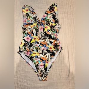 Old Navy Women’s One Piece Floral Bathing Suit SIZE XXL